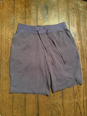 lululemon athletica Men's Drawstring Athletic Shorts - Charcoal